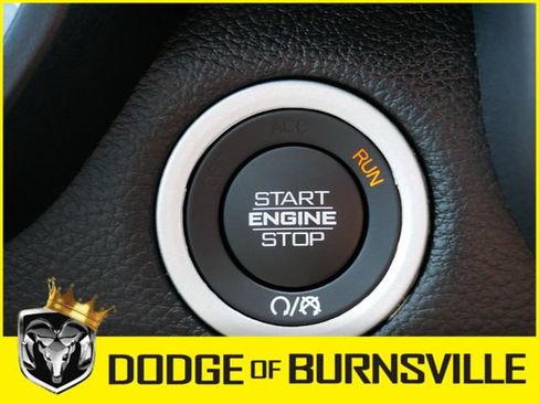 Used 2023 RAM 1500 Laramie AWD/4WD image 28