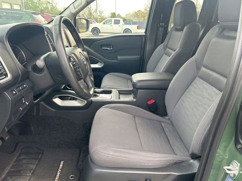 Certified 2024 Nissan Frontier SV w/ SV Convenience Package image 13
