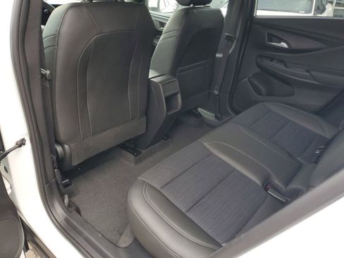 Used 2025 Buick Envista Preferred image 24