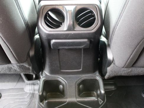 Used 2021 Jeep Wrangler Unlimited Sport AWD/4WD image 36