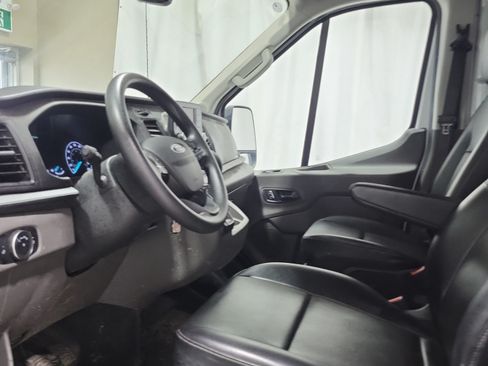 Used 2024 Ford Transit 250 148 High Roof Extended w/ Load Area Protection Package RWD image 9