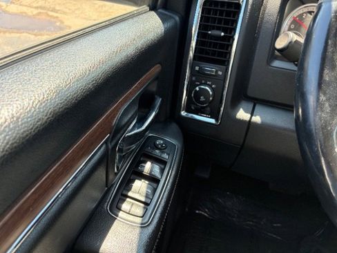 Used 2017 RAM 3500 Laramie image 16