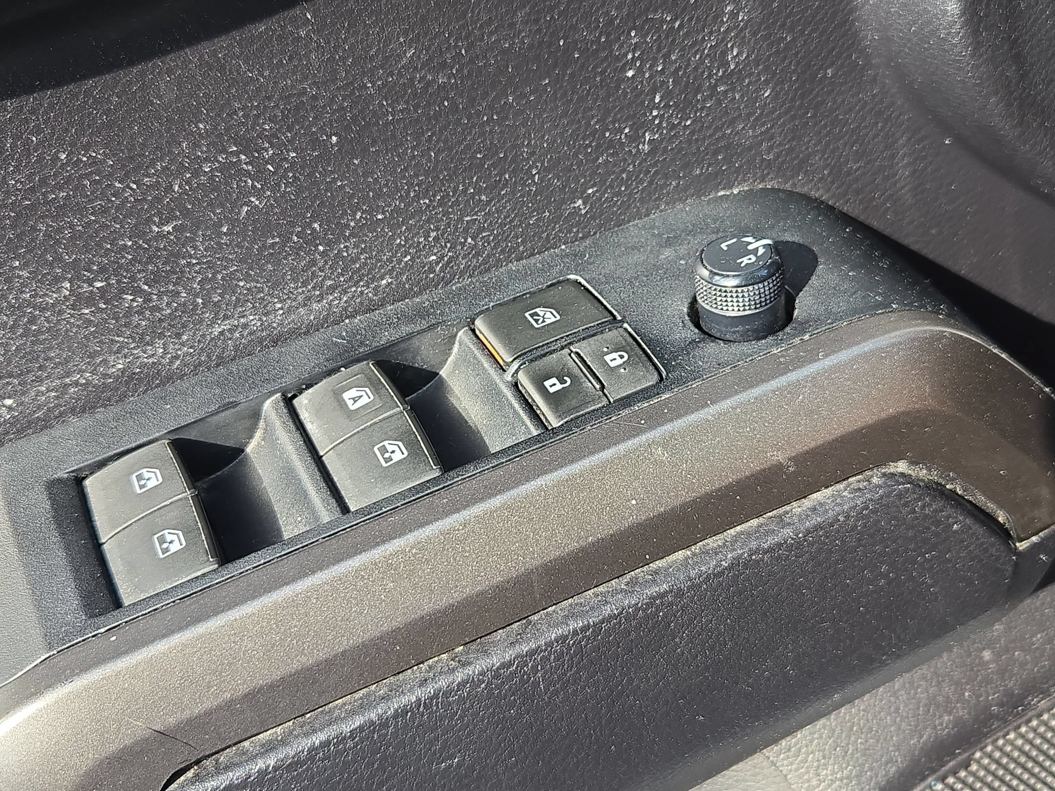 Used 2021 Toyota Tacoma SR5 RWD image 11