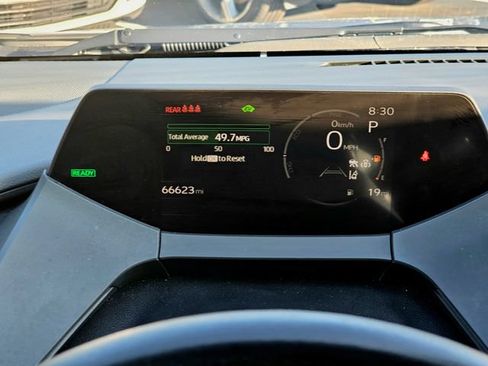 Used 2023 Toyota Prius LE FWD image 33