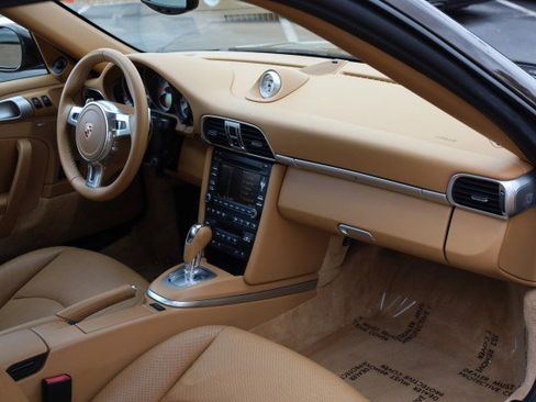 Used 2011 Porsche 911 Carrera 4S image 41