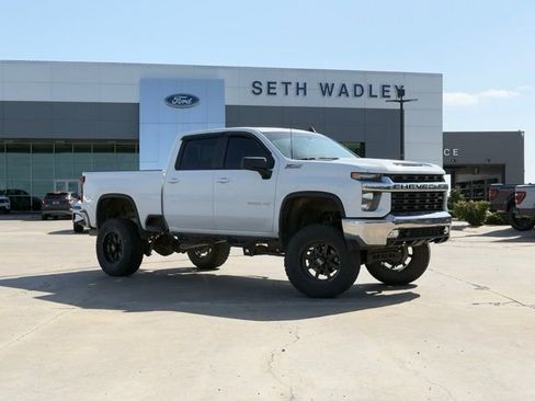 Used 2020 Chevrolet Silverado 2500 LT w/ Convenience Package AWD/4WD image 1