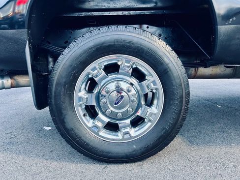 Used 2014 Ford F250 Lariat w/ Chrome Package image 40