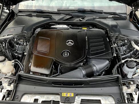 Used 2022 Mercedes-Benz C 300 Sedan image 32