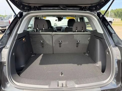 Used 2023 Chevrolet TrailBlazer LS FWD image 8