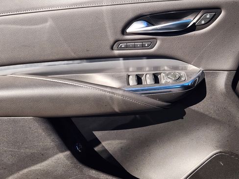 Certified 2024 Cadillac XT4 Premium Luxury image 19