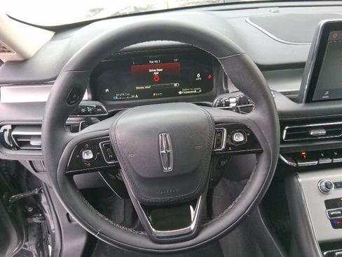 Used 2023 Lincoln Aviator AWD w/ Class IV Trailer Tow Package image 16