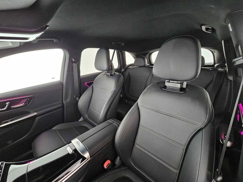 Certified 2025 Mercedes-Benz GLC 300 image 22