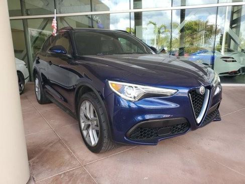 Used 2018 Alfa Romeo Stelvio Ti Sport AWD/4WD image 3