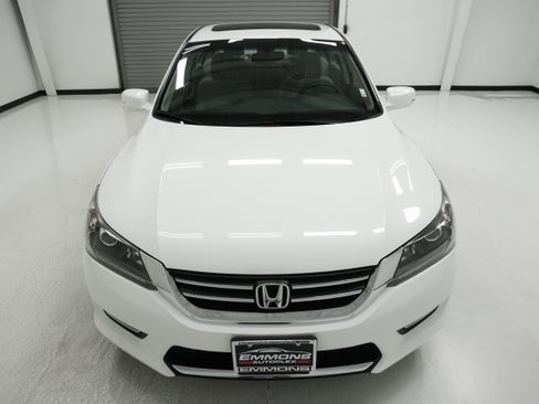 Used 2013 Honda Accord EX image 2