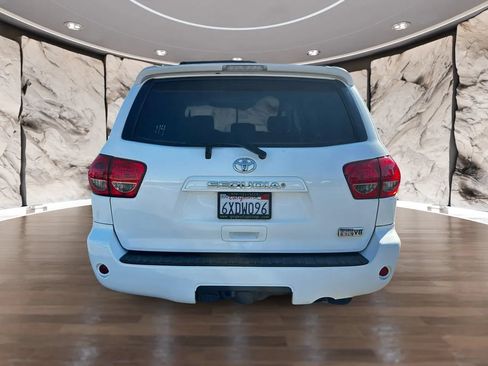 Used 2012 Toyota Sequoia SR5 w/ Premium Pkg RWD image 7