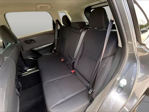 Used 2023 Nissan Rogue S FWD image 19
