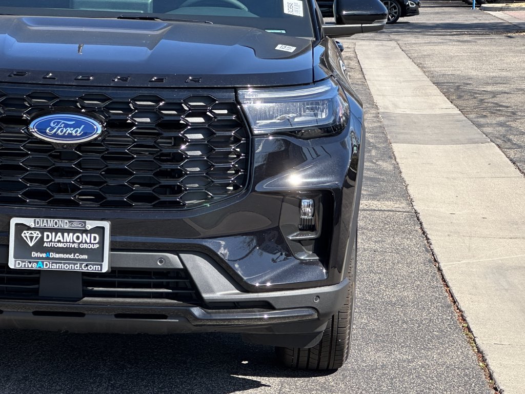 New 2026 Ford Explorer ST-Line w/ Premium Package RWD image 13