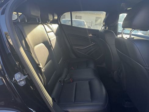 Used 2018 Mercedes-Benz GLA 250 w/ AMG Line Exterior image 13