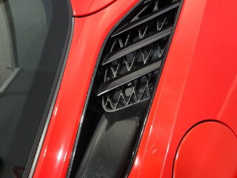 Used 2015 Chevrolet Corvette Stingray Coupe RWD image 15