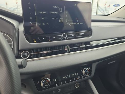 Used 2025 Mitsubishi Outlander SE AWD/4WD image 21