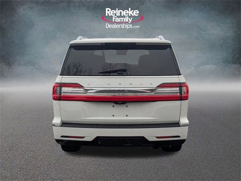 Used 2021 Lincoln Navigator Reserve image 6