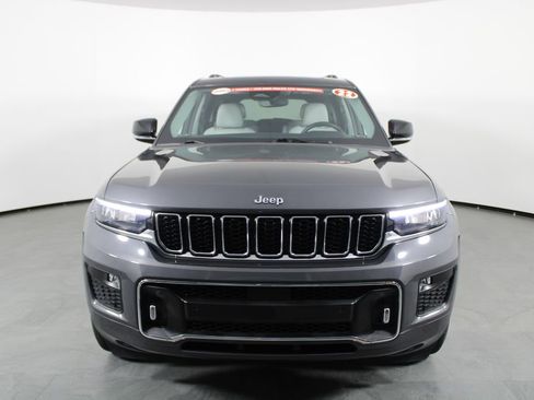 Used 2022 Jeep Grand Cherokee L Overland w/ MOPAR Finishing Package image 13