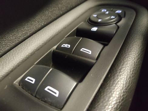 Used 2024 GMC Terrain SLT AWD/4WD image 27