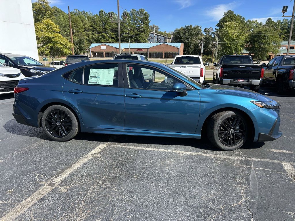New 2026 Toyota Camry SE w/ Convenience Package FWD image 2