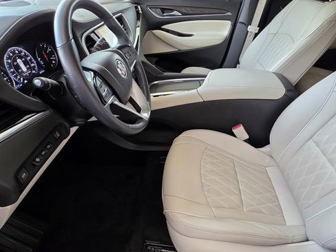 Used 2022 Buick Enclave Avenir w/ Avenir Technology Package FWD image 7