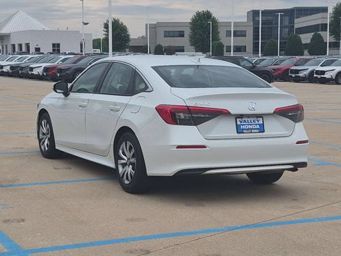 Used 2022 Honda Civic LX image 8