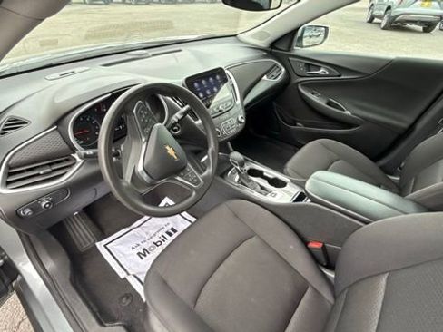 Used 2024 Chevrolet Malibu LT image 17