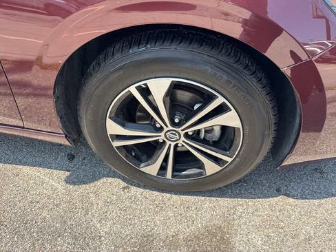 Used 2022 Nissan Sentra SV FWD image 10