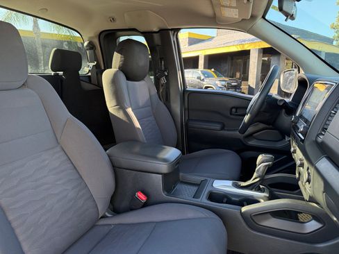 Used 2022 Nissan Frontier S image 17