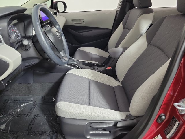 Used 2025 Toyota Corolla LE FWD image 19