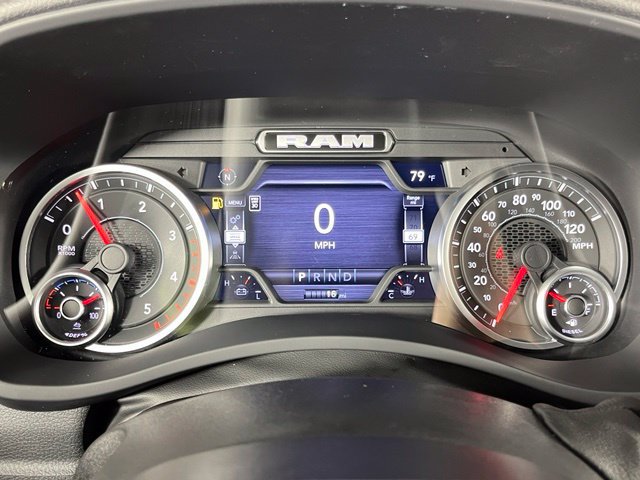 New 2027 RAM 3500 Big Horn AWD/4WD image 17
