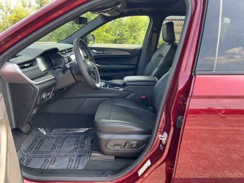 New 2025 Jeep Grand Cherokee L Altitude image 29