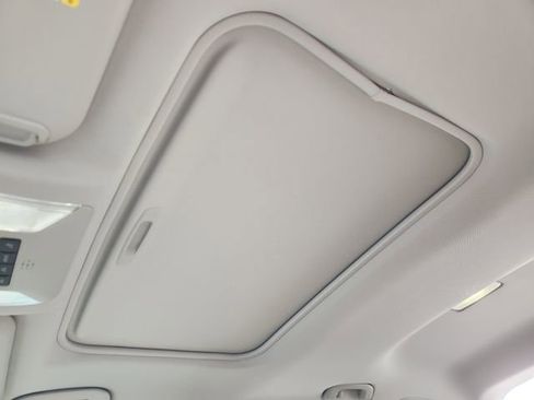 Certified 2022 Toyota RAV4 XLE w/ Convenience Package image 19