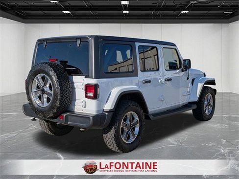 Certified 2018 Jeep Wrangler Unlimited Sahara image 5