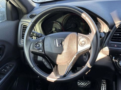 Used 2019 Honda HR-V Sport image 17