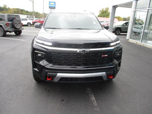 New 2026 Chevrolet Traverse Z71 w/ Driver Confidence Package image 8