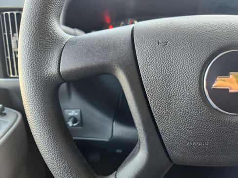 New 2025 Chevrolet Express 2500 image 29