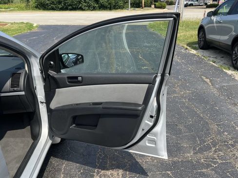 Used 2011 Nissan Sentra 2.0 image 27