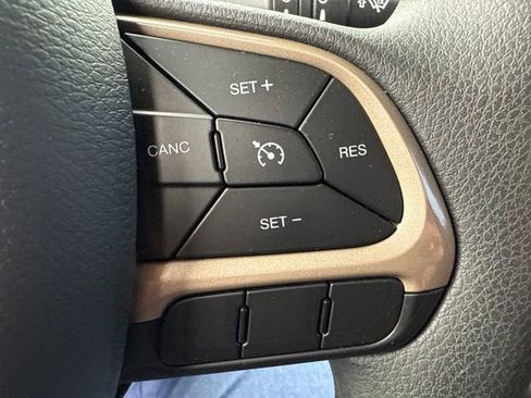 Used 2017 Jeep Renegade Sport w/ Power & Air Group AWD/4WD image 21