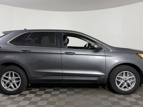 Used 2024 Ford Edge SEL AWD/4WD image 9