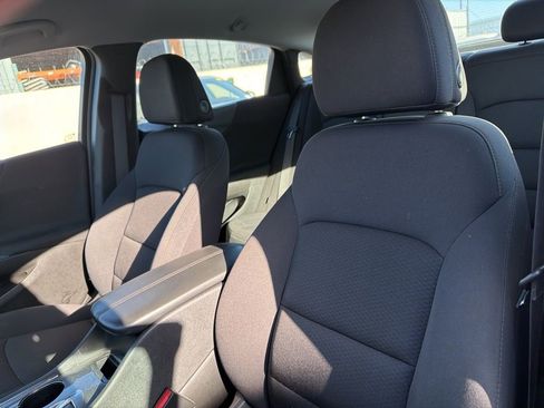 Used 2023 Chevrolet Malibu LT FWD image 15