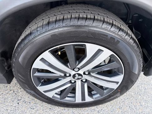 Used 2025 Mitsubishi Outlander Sport LE AWD/4WD image 24