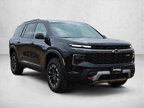 New 2026 Chevrolet Traverse Z71 w/ Enhanced Driving Package image 7