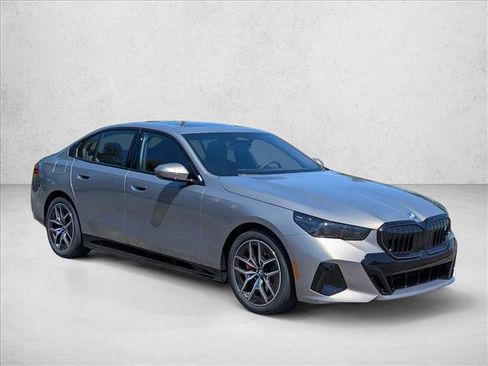 New 2026 BMW i5 eDrive40 w/ M Sport Package RWD image 6