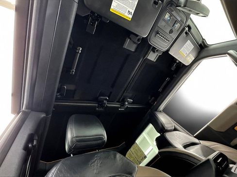 Used 2021 Ford Bronco Wildtrak image 22