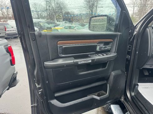 Used 2016 RAM 2500 Laramie w/ Convenience Group AWD/4WD image 32